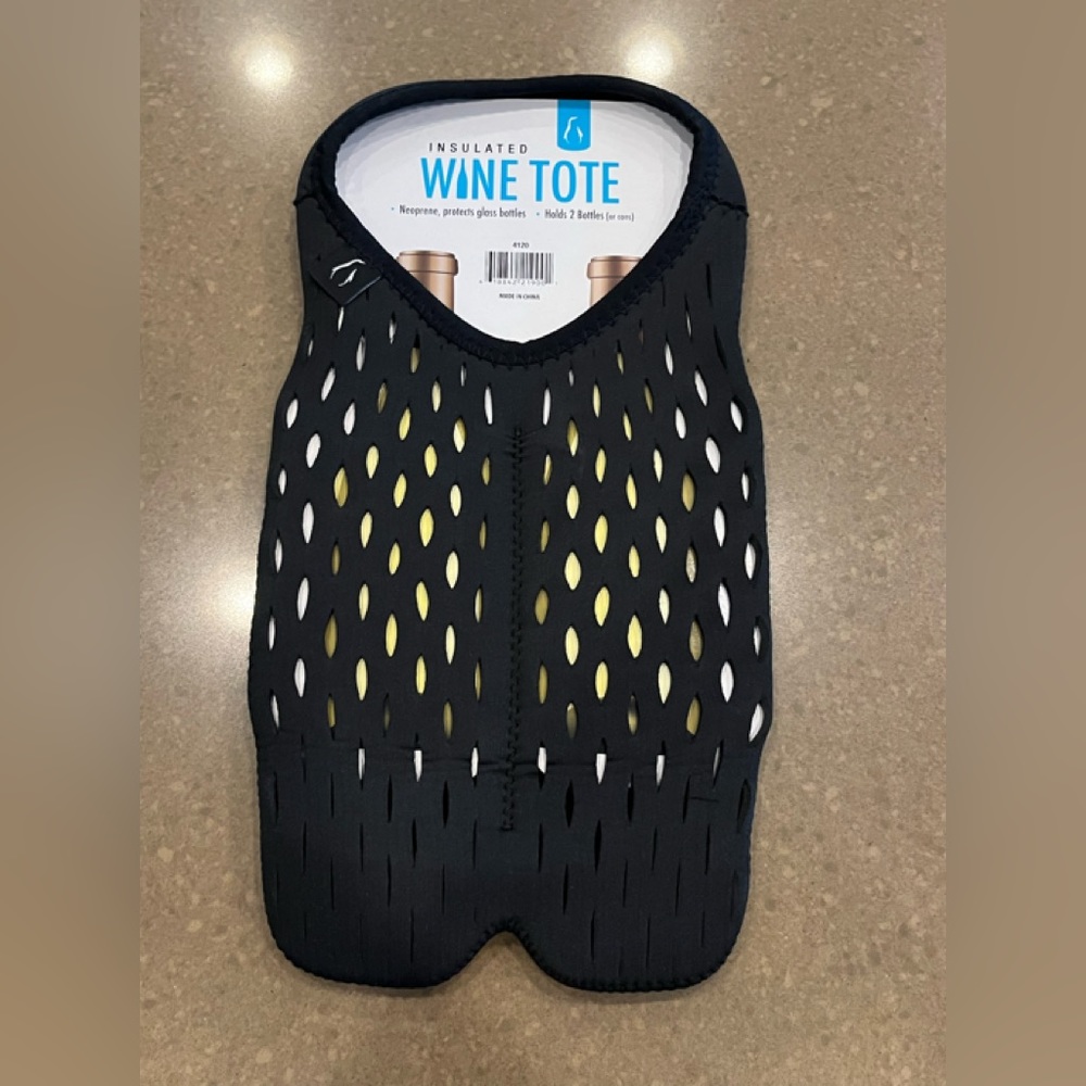 NWT insulated mesh black neoprene double bottle wine tote.
